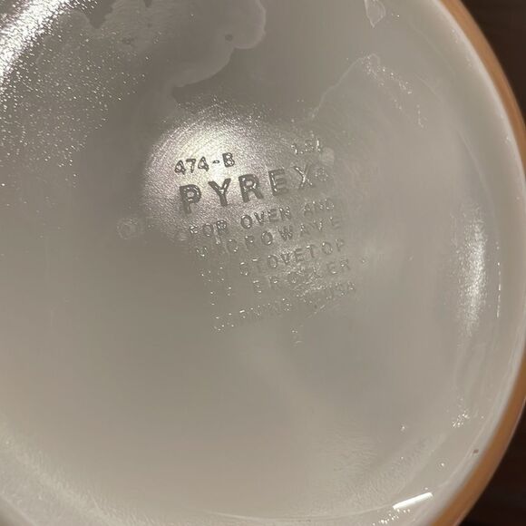 Vintage Pyrex 474 B Woodland Round Casserole Dish 2.5 litre Excellent Condition - Picture 6 of 6